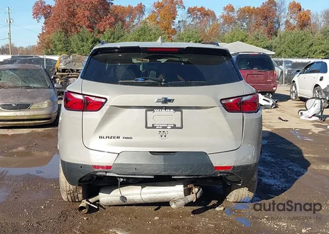 2021 Chevrolet Blazer Awd 2Lt z USA, uszkodzony, nr VIN 3GNKBHR43MS517712